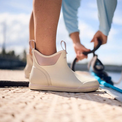 Women's Ankle Deck Boot